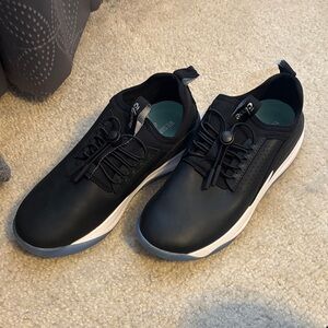 Clae Women's Black and White Sneakers
